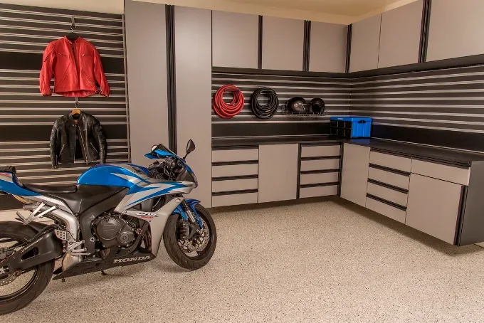 Residential Garage Epoxy & Polyaspartic Flooring in Fresno